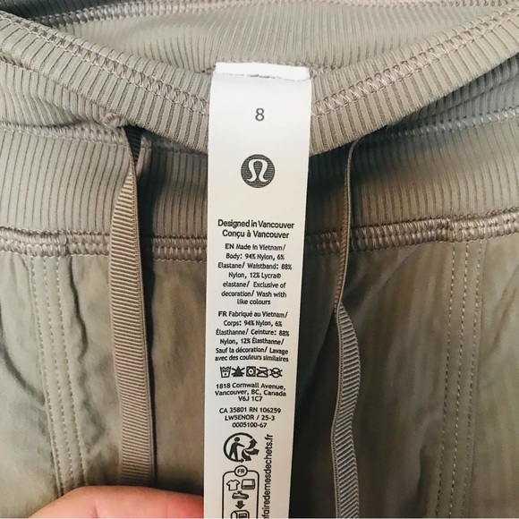 Lululemon Dance Studio Tall Fog Green Size 8 NWOT - Picture 5 of 9